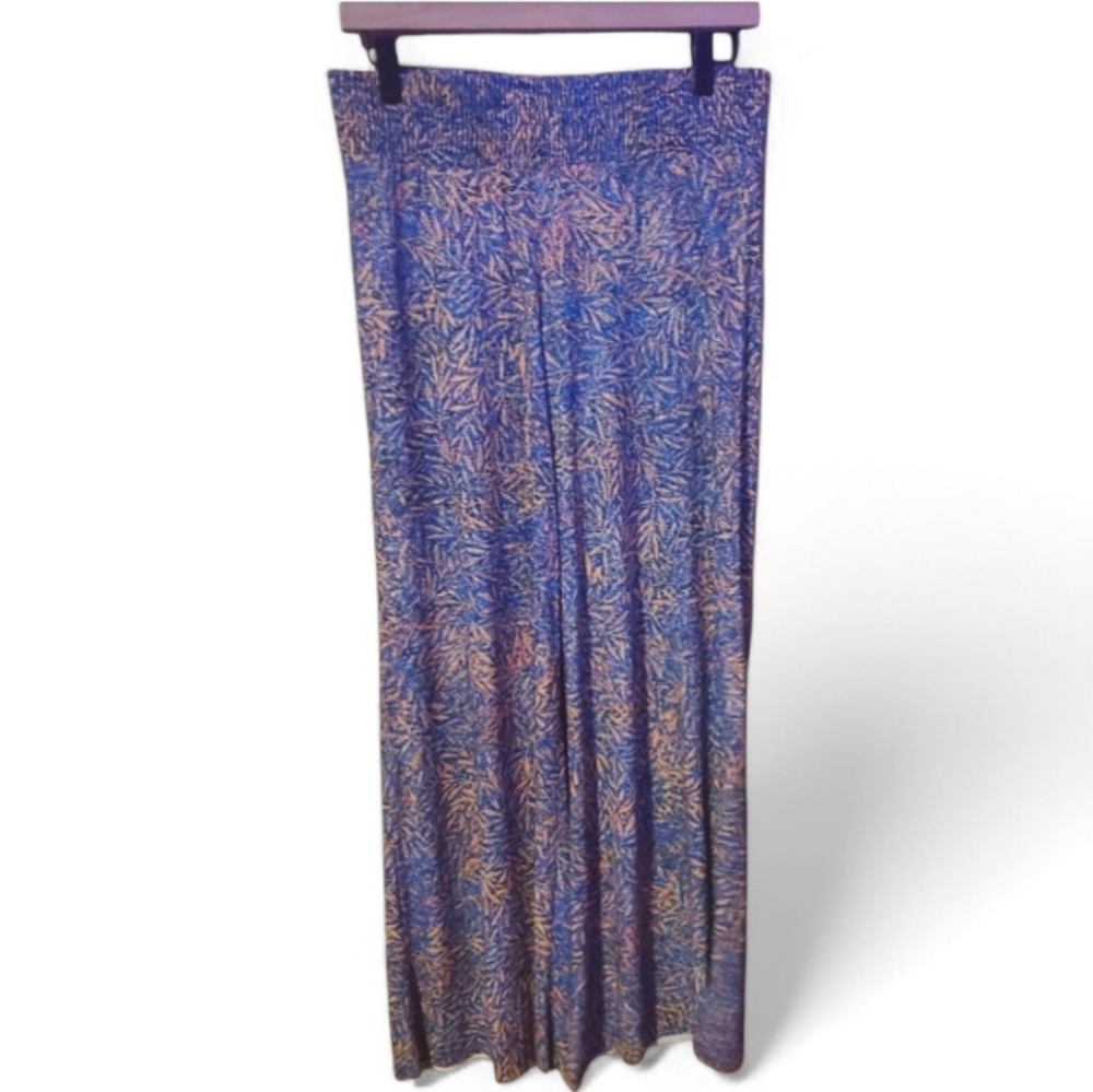 ONZIE Lightweight Smocked Waistband Palazzo Pants - M / L